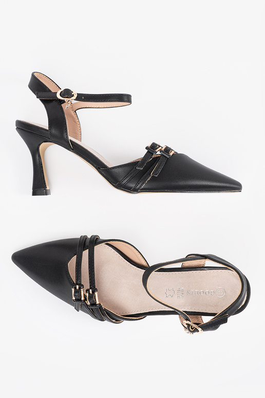 Hochhackige Schuhe in schwarzer Farbe