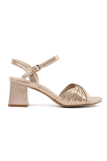Elegante Sandalen in Gold...