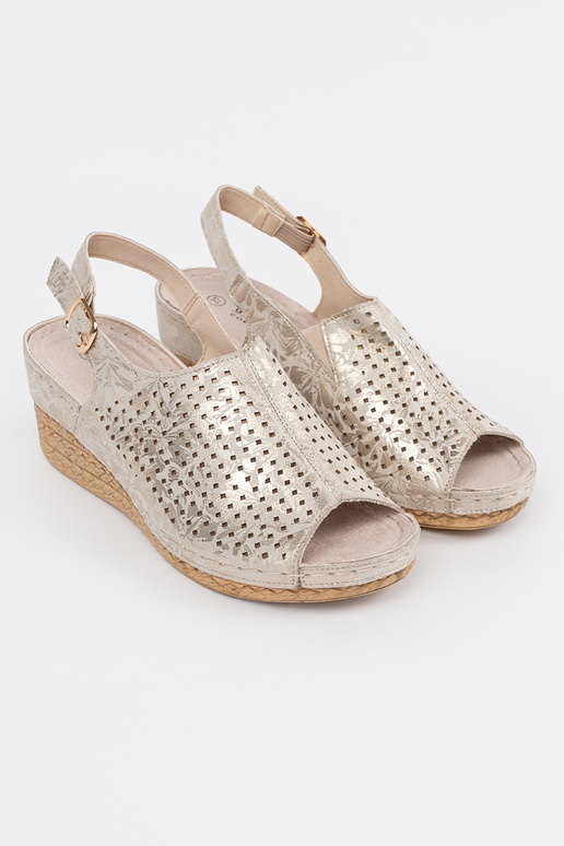 Sandalen in sandfarbener Farbe Sandalen in sandfarbener Farbe