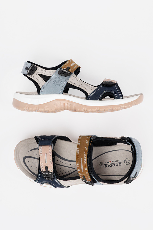 Sportliche Sandalen in verschiedenen...