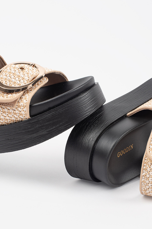 Beige Plateau-Sandalen mit kariertem...