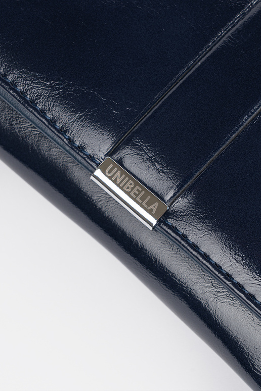 Dunkelblaue Damenbörse aus Kunstleder Dunkelblaue Damenbörse aus Kunstleder