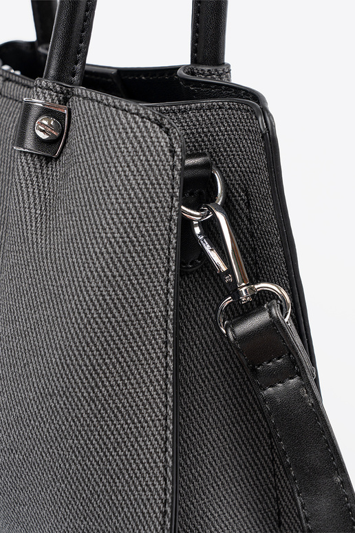 Schwarze mittelgroße Handtasche mit...