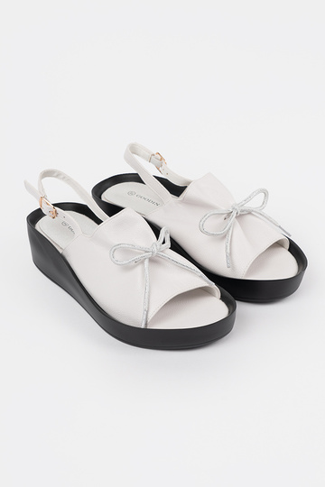 Weiße Damen-Sandalen auf... 2
