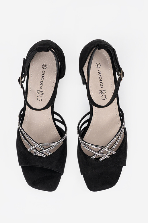 Schwarze Wildleder-Damen-Sandalen auf... Schwarze Wildleder-Damen-Sandalen auf...