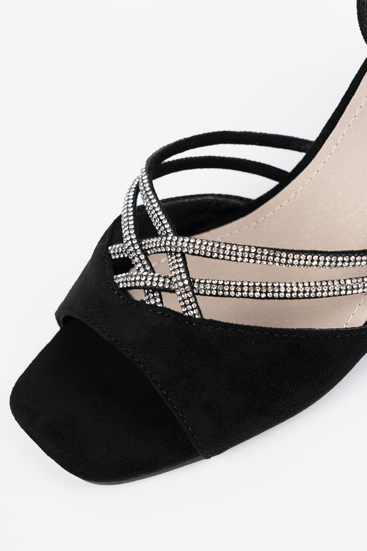 Schwarze Wildleder-Damen-Sandalen auf... Schwarze Wildleder-Damen-Sandalen auf...