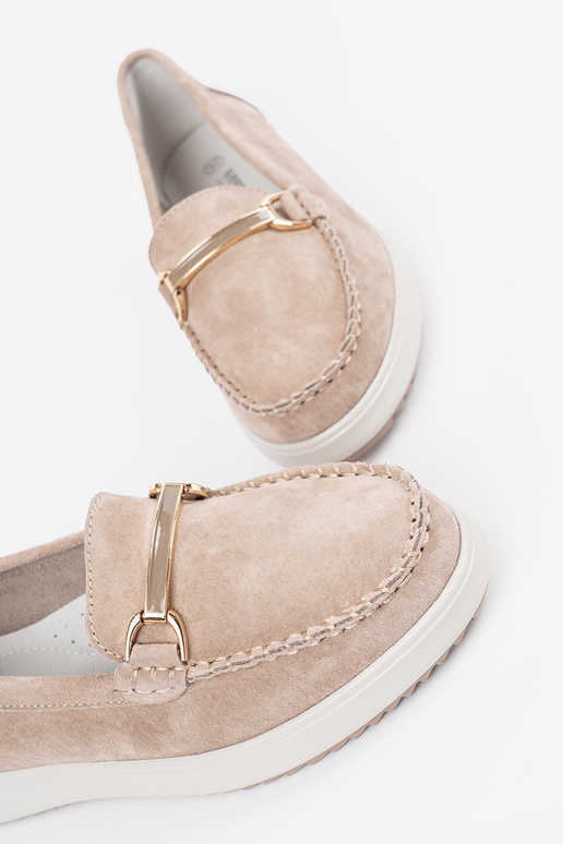 Beige Mokassins aus natürlichem Leder Beige Mokassins aus natürlichem Leder