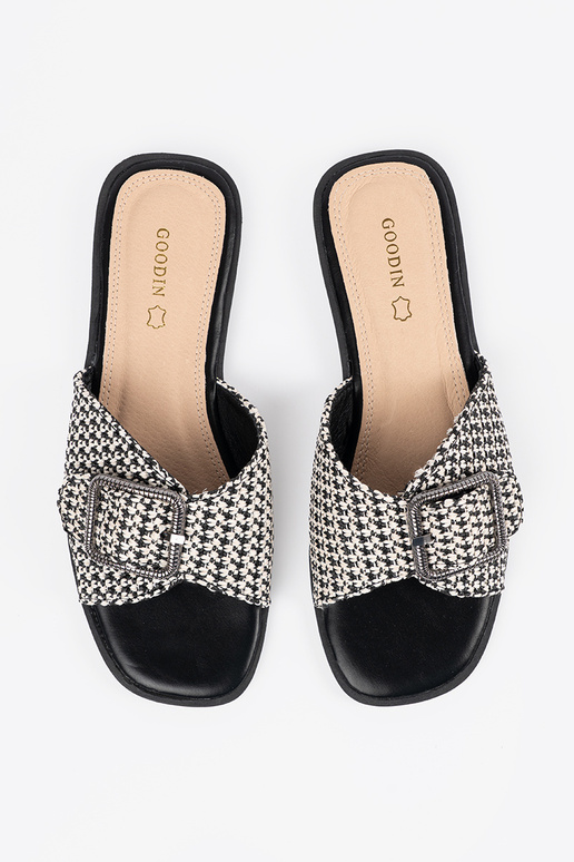 Schwarz-weiße kariert Pantoletten mit... Schwarz-weiße kariert Pantoletten mit...