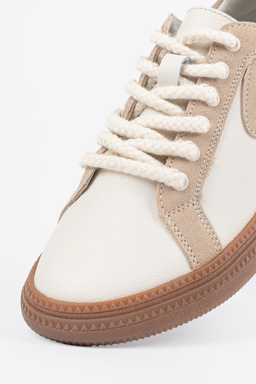Weiße-beige Leder-Sport-Schuhe von... Weiße-beige Leder-Sport-Schuhe von...
