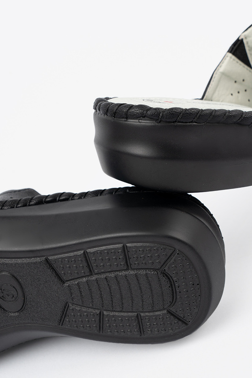 Pantoletten mit Leder-Einlagen in... Pantoletten mit Leder-Einlagen in...