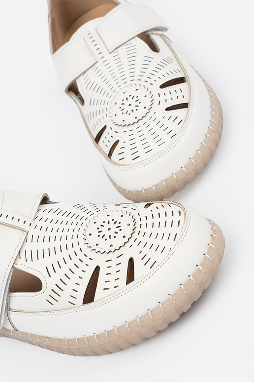 Frauen Schuhe durchbrochen...