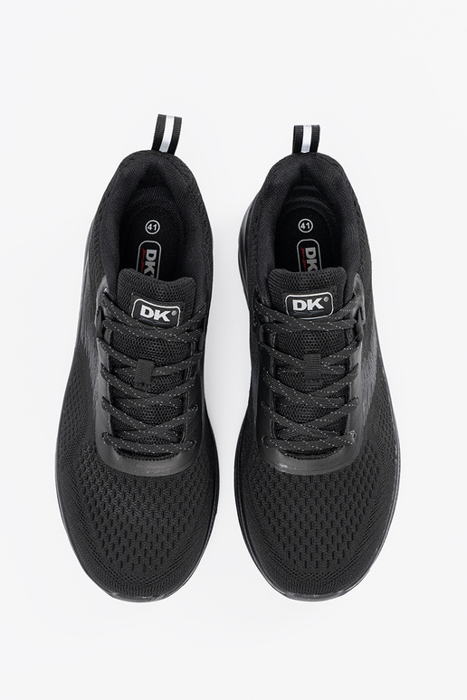 Schwarze Sportschuhe