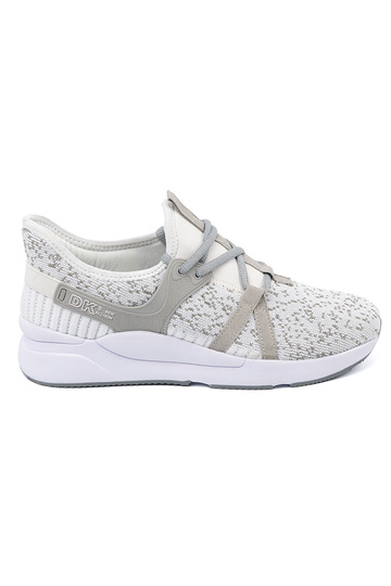 Sportliche weiße-graue Schuhe