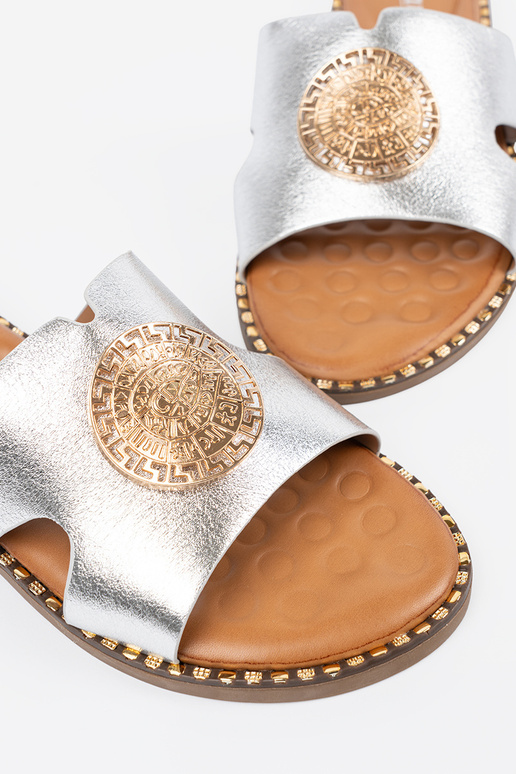 Hausschuhe Silber mit Goldbesatz Hausschuhe Silber mit Goldbesatz