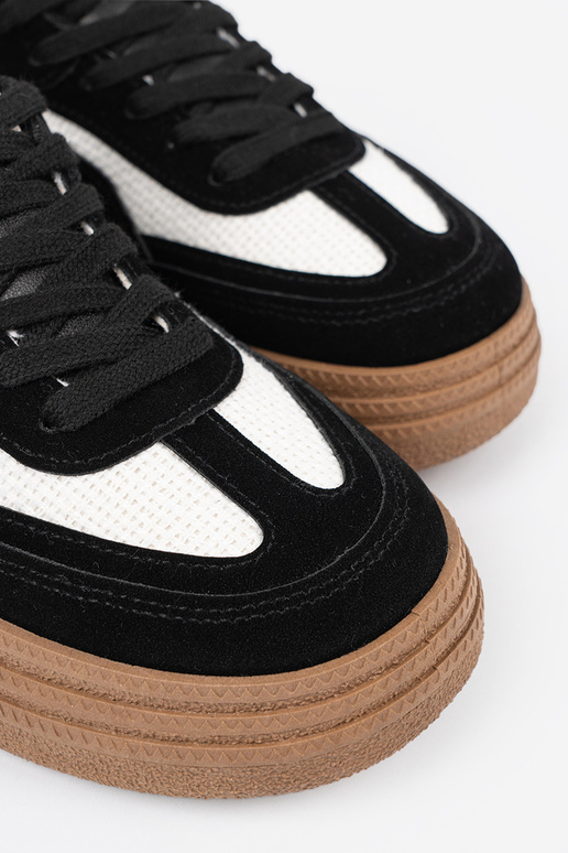 Schwarze Freizeit-Schuhe für Frauen... Schwarze Freizeit-Schuhe für Frauen...