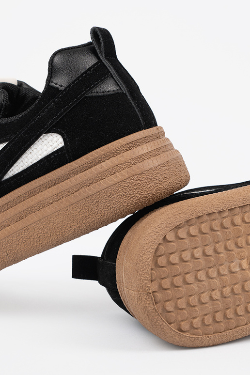 Schwarze Freizeit-Schuhe für Frauen... Schwarze Freizeit-Schuhe für Frauen...