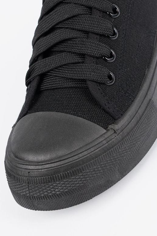 Bequeme schwarze Schuhe mit kurzem...