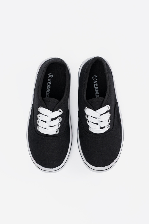 Klassische schwarze Kinderschuhe