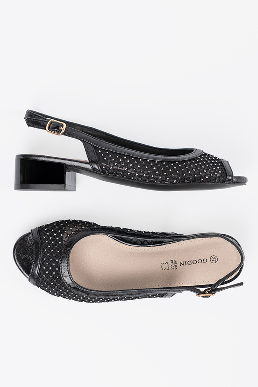 Sandalen mit dekorativem Netz in schwarz Sandalen mit dekorativem Netz in schwarz