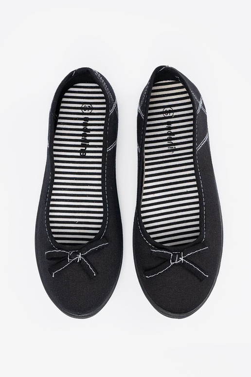 Schwarze Stoff Ballerinas mit Schleife Schwarze Stoff Ballerinas mit Schleife