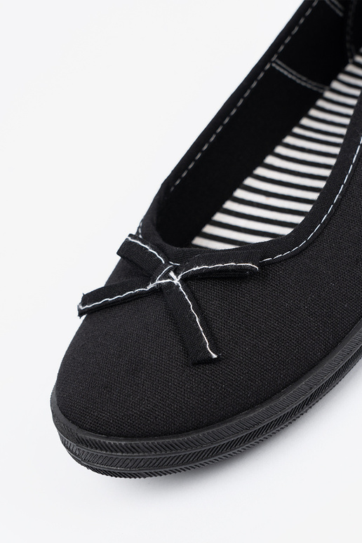Schwarze Stoff Ballerinas mit Schleife Schwarze Stoff Ballerinas mit Schleife