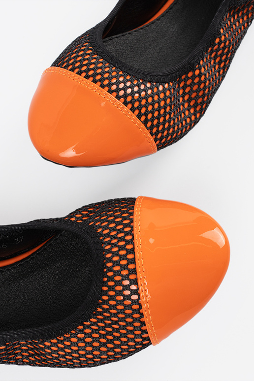 Orange Ballerinas mit schwarzem Netz
