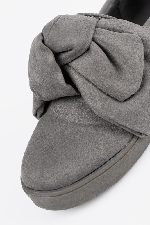 Graue Schuhe mit Verschluss und Schleife