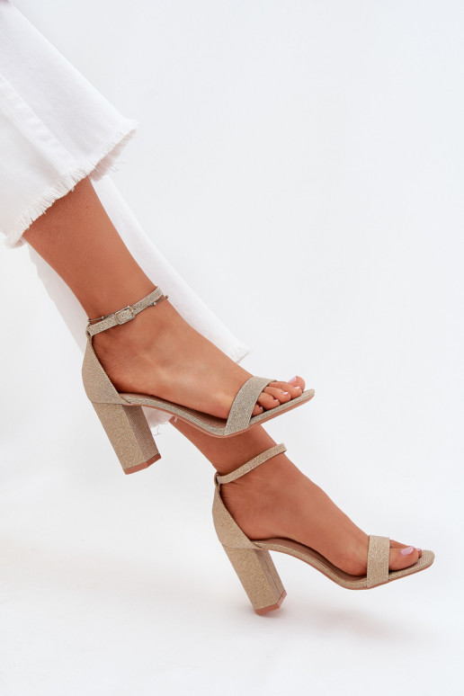 mit Glanz Damen-Sandalen mit hohen Absätzen goldene Farbe Kavina