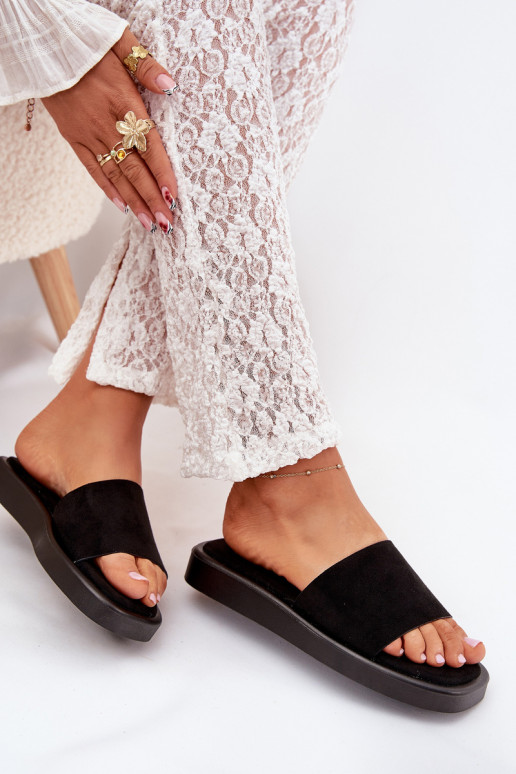 Damenhausschuhe mit einer Plattform Z aus Öko-INildlederu schZuarze Farbe Jorina