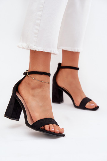 Damen-Sandalen mit hohen Absätzen Z aus Öko-INildlederu schZuarze Farbe Elirae