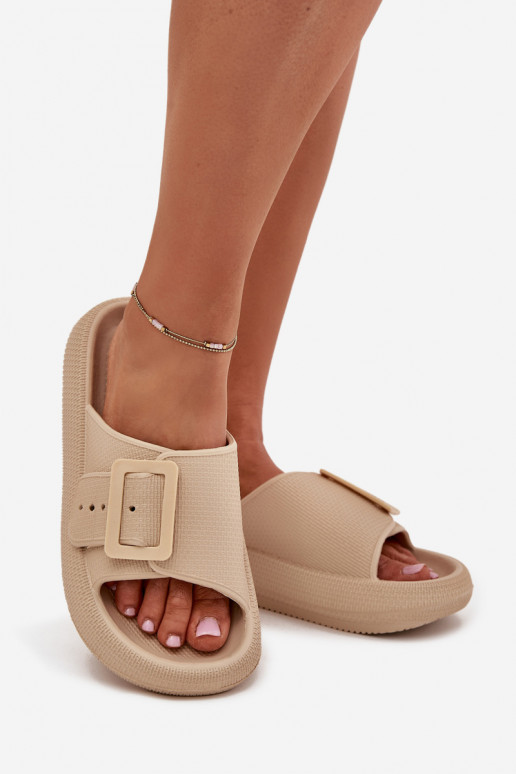 Leichte Hausschuhe Damenhausschuhe mit Schnallen Vinceza 75207 Beige Leichte Hausschuhe Damenhausschuhe mit Schnallen Vinceza 75207 Beige