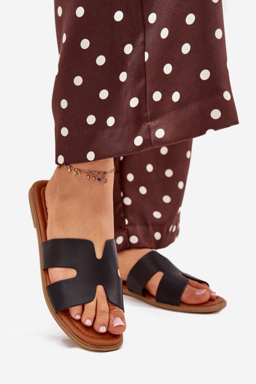 Hausschuhe FrauenZuohnung Mit Ausschnitten schZuarze Farbe Salyra Hausschuhe FrauenZuohnung Mit Ausschnitten schZuarze Farbe Salyra