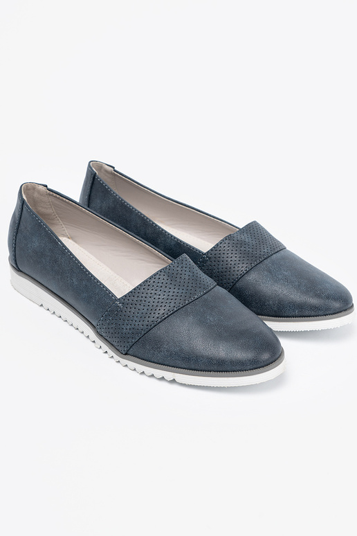 Dunkelblau Mokassins auf einer Zueißen Sohle Dunkelblau Mokassins auf einer Zueißen Sohle