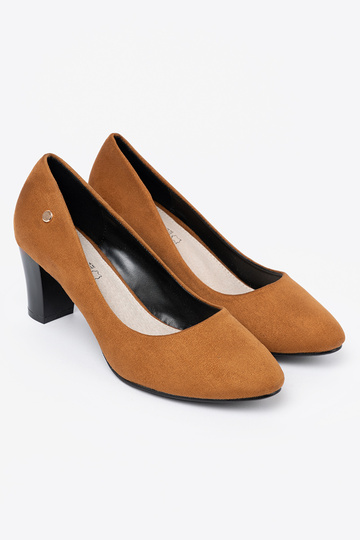 aus INildleder High Heels auf High Heels karmel