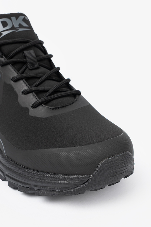 Sportlicher Stil obuZuie schZuarze Farbe DK z technologią Aqua Soft Shell