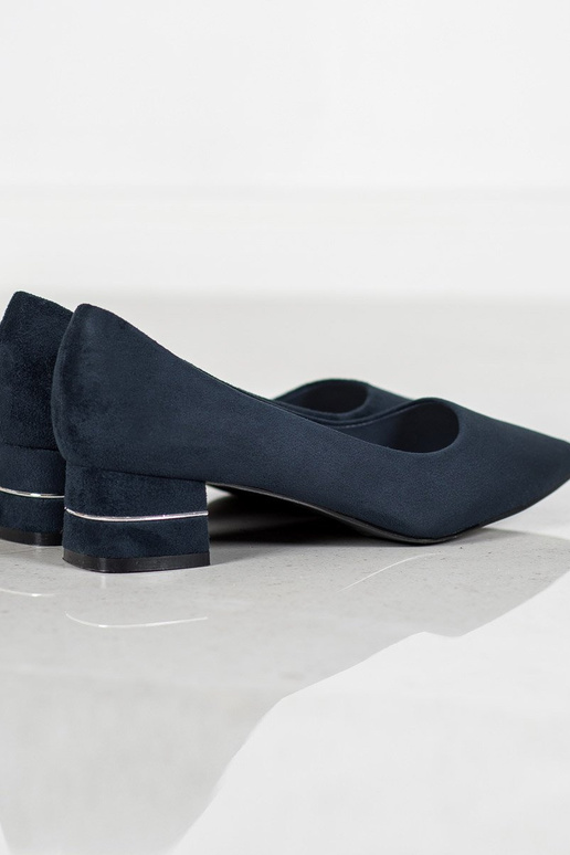 Schuhe mit Zierband blaue Farbe