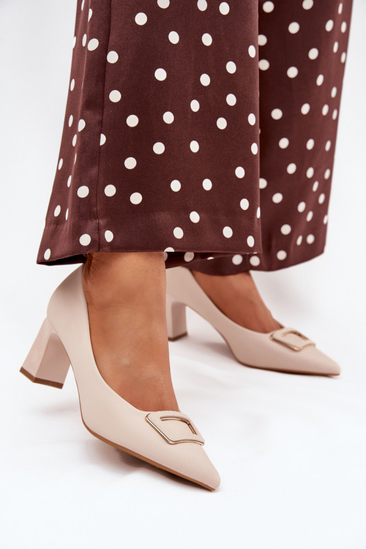 Schuhe mit Absätzen dekorieren mit Schnallen Beige Seriva