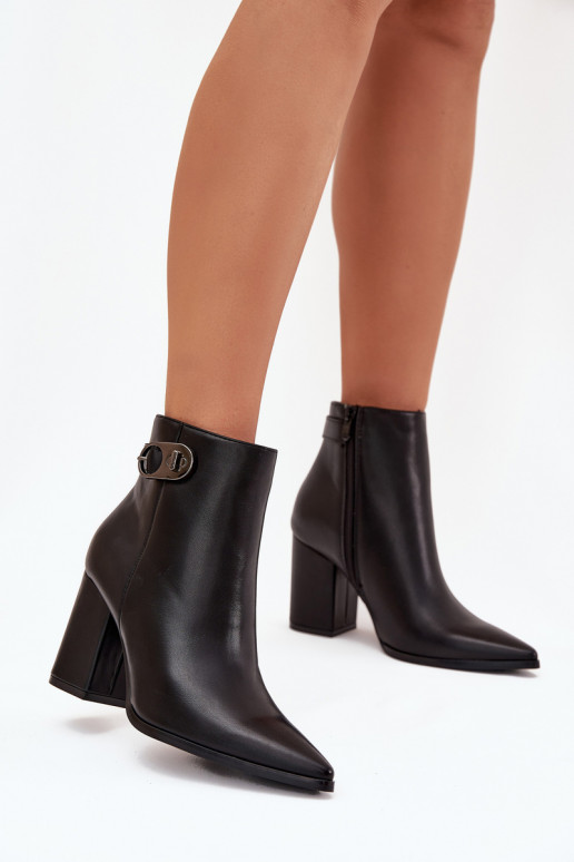 Damenstiefel Mit Dekorationen Detalem schZuarze Farbe Tharina Damenstiefel Mit Dekorationen Detalem schZuarze Farbe Tharina