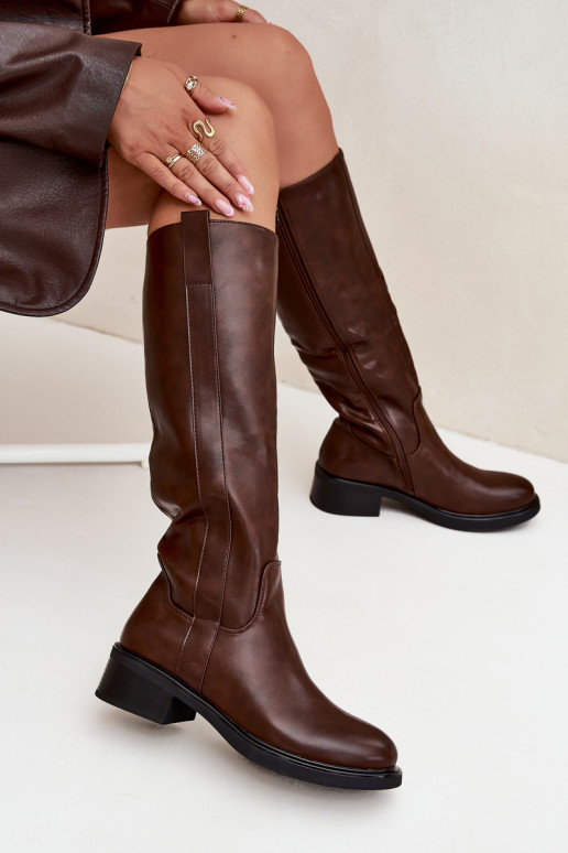 Damen-Stiefel mit niedrigem Absatz, gefüttert, in brauner Farbe Averna Damen-Stiefel mit niedrigem Absatz, gefüttert, in brauner Farbe Averna