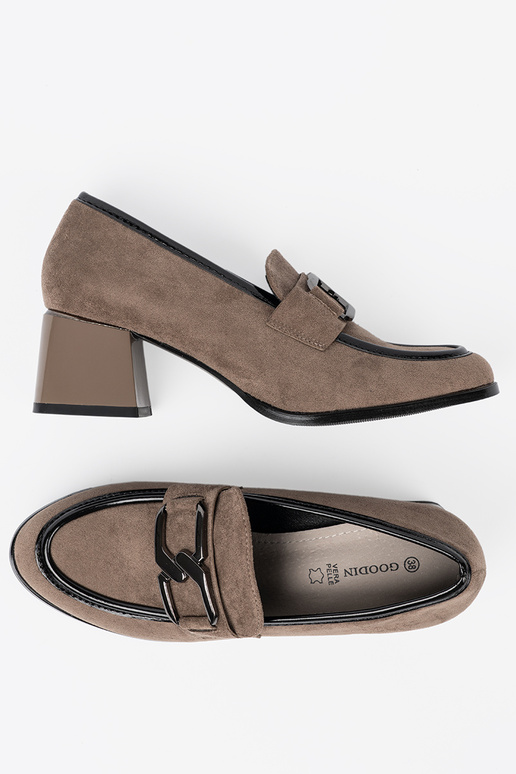 Sandfarbene Wildlederstiefeletten auf dickem Absatz