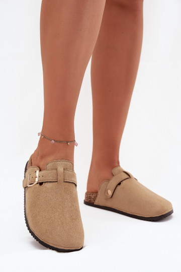 Damen-Pantoletten, Holzschuhe mit Plattform und goldfarbenen Schnallen Big Star SS274738 in Sandfarbe 2