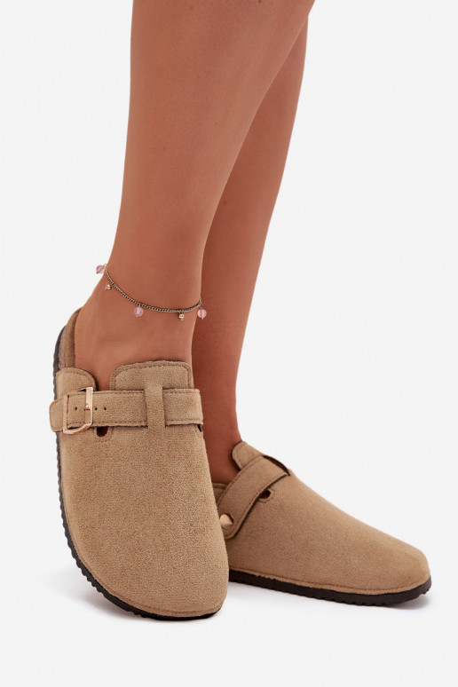 Hausschuhe Verstopfungen Feminin mit einer Plattform mit goldenen Schnallen Big Star SS274738 Beige