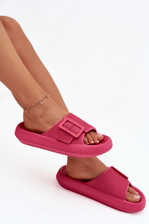 Damenhausschuhe Leichte Hausschuhe mit einer Plattform mit Schnallen Big Star RR274A583 pinke Farbe Damenhausschuhe Leichte Hausschuhe mit einer Plattform mit Schnallen Big Star RR274A583 pinke Farbe
