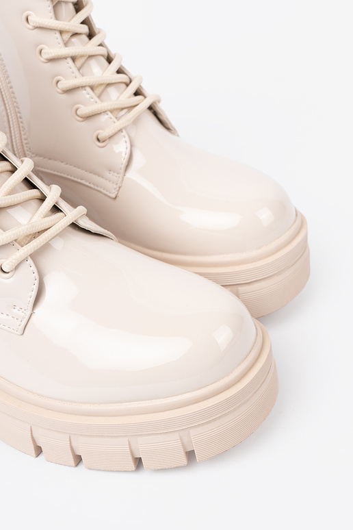 Stilvoll hohe Reitstiefel lackiert Zu odcieniu hellBeigem