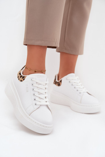 Damen weiße Sneakers im Stil von Big Star SS274247 mit Plattform und Leopardenfell-Muster 2