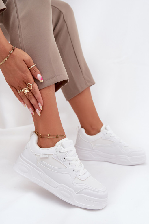 Sneakers Stilvollllschuhe Feminin mit einer Plattform Big Star SS274590 HI-POLY SYSTEM Zueiße Farbe