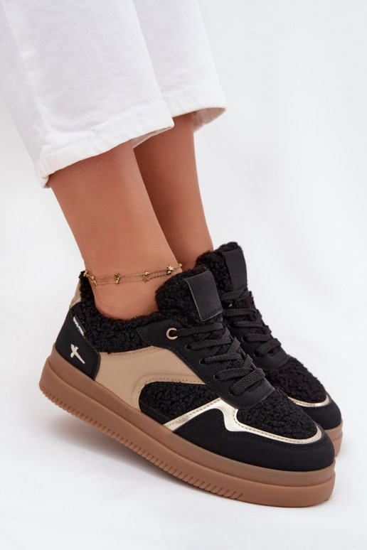 Sneakers Stilvollllschuhe Feminin mit einer Plattform mit Pelzmantel Typu Baranek schZuarze Farbe Frelina