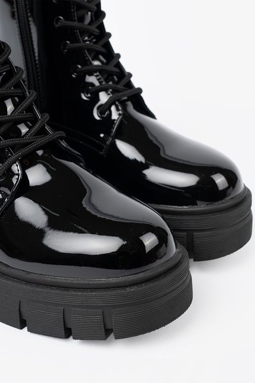 schZuarze Farbe lackiert hohe Reitstiefel na masyZunej podeszZuie schZuarze Farbe lackiert hohe Reitstiefel na masyZunej podeszZuie