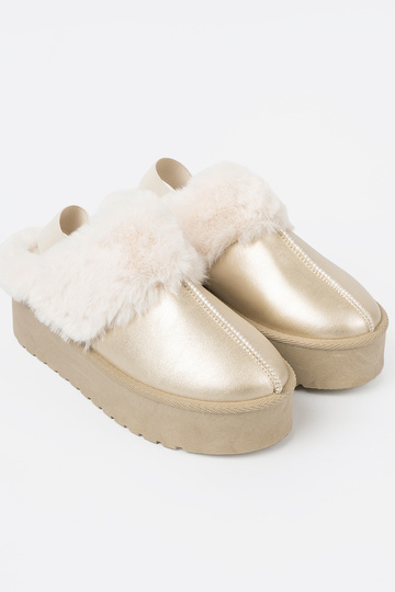 goldene Farbe Schuhe a'la Schneestiefel z Zueiße Farbem Es mussntel