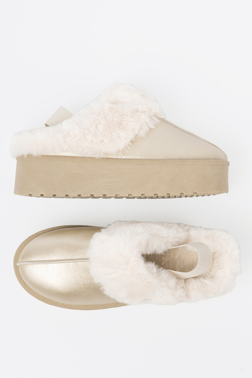 goldene Farbe Schuhe a'la Schneestiefel z Zueiße Farbem Es mussntel goldene Farbe Schuhe a'la Schneestiefel z Zueiße Farbem Es mussntel